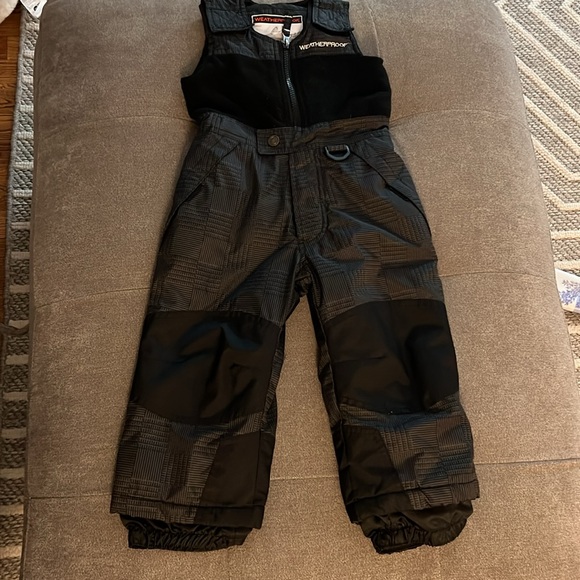 Weatherproof. Snowsuit. Size 2T. Easy on and off. - Picture 2 of 11